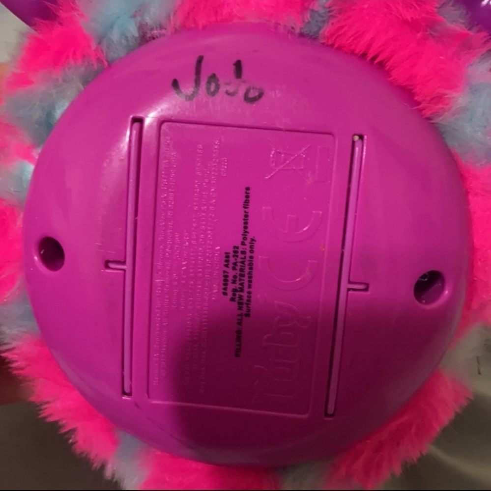 Furby - Picture 4 of 4